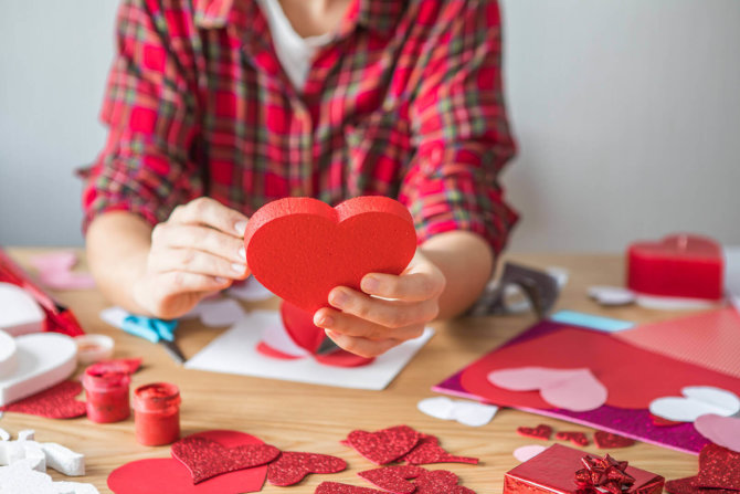 7 Valentine’s Day cards to make