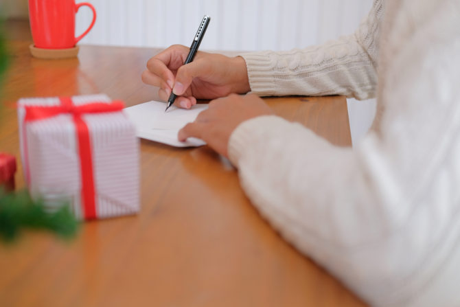 Christmas card writing & etiquette tips